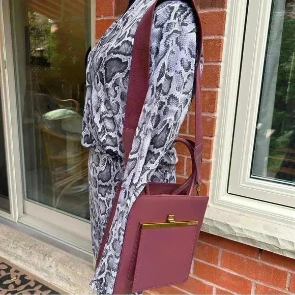 Snake Print Michael Kors Midi Dress PTP 21” Stretchy - Picture 8 of 11